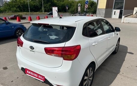 KIA Rio III рестайлинг, 2015 год, 1 050 000 рублей, 4 фотография