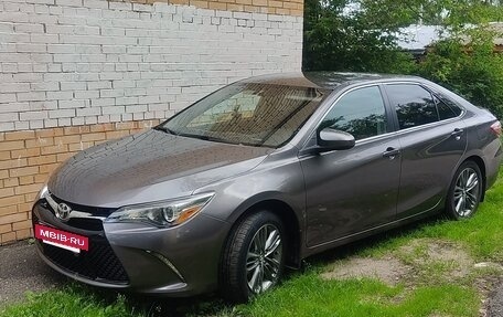 Toyota Camry, 2016 год, 1 900 000 рублей, 9 фотография