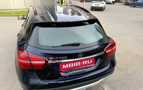 Mercedes-Benz GLA, 2018 год, 1 700 000 рублей, 7 фотография