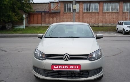Volkswagen Polo VI (EU Market), 2011 год, 890 000 рублей, 3 фотография