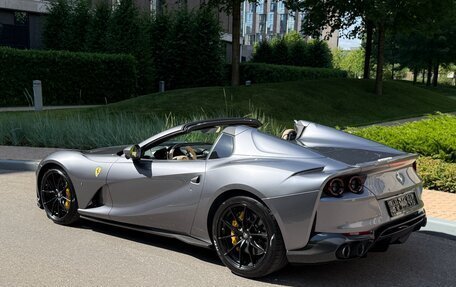 Ferrari 812, 2021 год, 50 800 000 рублей, 5 фотография