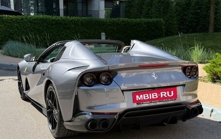 Ferrari 812, 2021 год, 50 800 000 рублей, 7 фотография