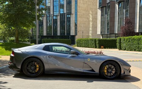 Ferrari 812, 2021 год, 50 800 000 рублей, 12 фотография