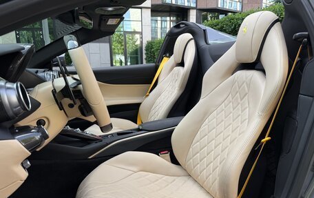 Ferrari 812, 2021 год, 50 800 000 рублей, 22 фотография