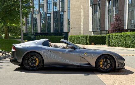 Ferrari 812, 2021 год, 50 800 000 рублей, 11 фотография