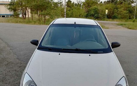 Ford Focus IV, 2001 год, 130 000 рублей, 3 фотография