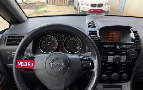 Opel Zafira B, 2011 год, 850 000 рублей, 14 фотография