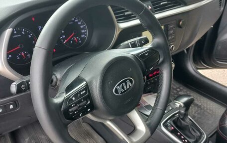 KIA Rio IV, 2021 год, 1 370 000 рублей, 3 фотография