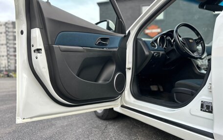 Chevrolet Cruze II, 2012 год, 990 000 рублей, 17 фотография
