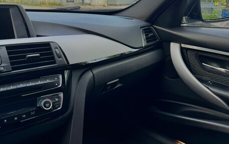 BMW 3 серия, 2017 год, 2 530 000 рублей, 12 фотография