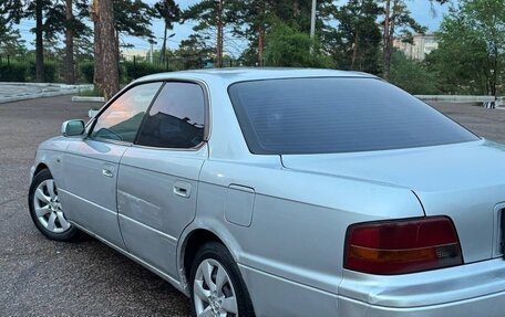 Toyota Vista, 1998 год, 300 000 рублей, 4 фотография