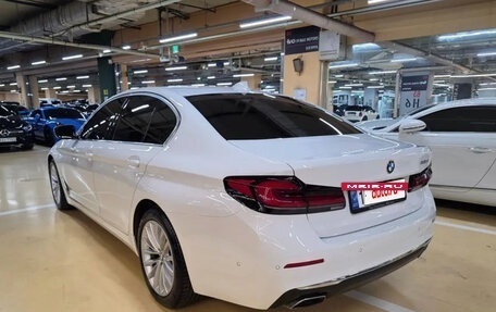 BMW 5 серия, 2021 год, 2 990 000 рублей, 3 фотография