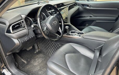 Toyota Camry, 2019 год, 2 400 000 рублей, 2 фотография