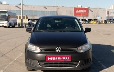 Volkswagen Polo VI (EU Market), 2012 год, 800 000 рублей, 1 фотография