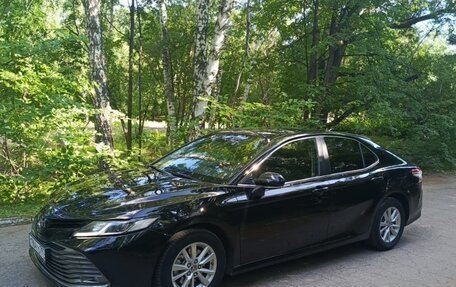 Toyota Camry, 2018 год, 2 800 000 рублей, 9 фотография
