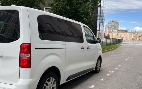 Peugeot Traveller I, 2020 год, 2 600 000 рублей, 4 фотография
