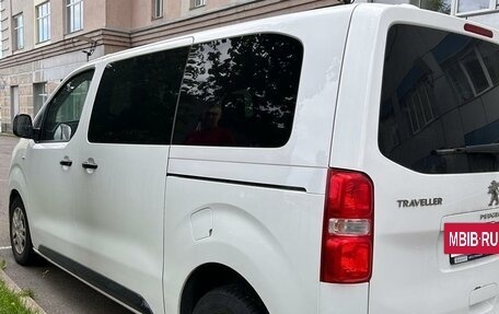 Peugeot Traveller I, 2020 год, 2 600 000 рублей, 5 фотография
