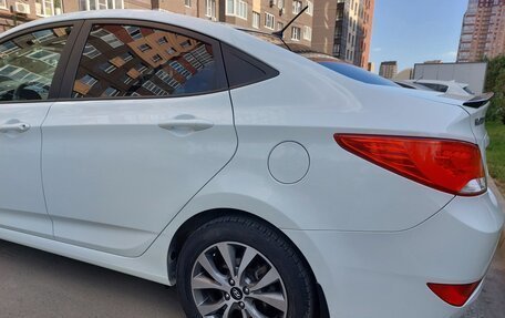Hyundai Solaris II рестайлинг, 2015 год, 1 180 000 рублей, 12 фотография