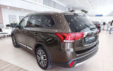 Mitsubishi Outlander III рестайлинг 3, 2018 год, 1 846 000 рублей, 11 фотография