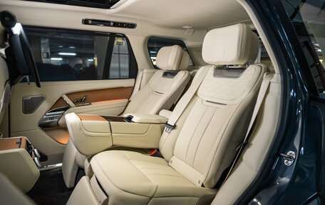 Land Rover Range Rover IV рестайлинг, 2024 год, 29 950 000 рублей, 13 фотография