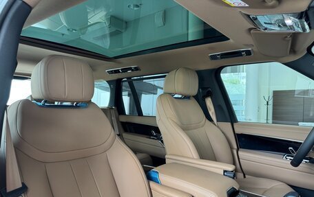 Land Rover Range Rover IV рестайлинг, 2025 год, 21 000 000 рублей, 8 фотография