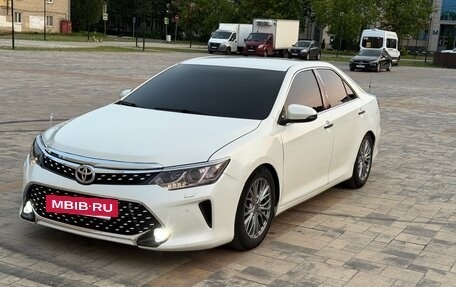 Toyota Camry, 2016 год, 1 480 000 рублей, 13 фотография