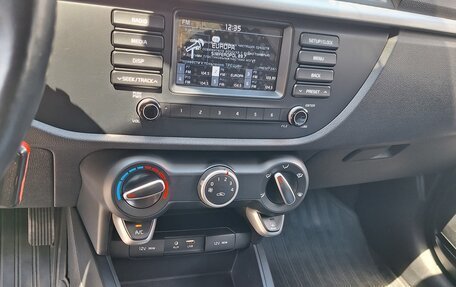KIA Rio IV, 2018 год, 1 500 000 рублей, 13 фотография