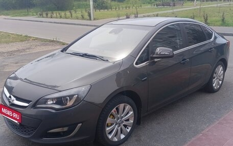 Opel Astra J, 2014 год, 1 100 000 рублей, 2 фотография