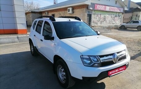 Renault Duster I рестайлинг, 2017 год, 1 400 000 рублей, 2 фотография