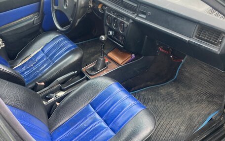 Mercedes-Benz C-Класс, 1993 год, 210 000 рублей, 5 фотография