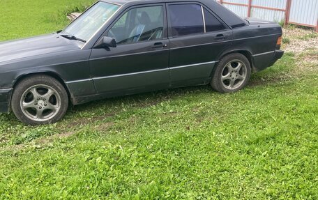 Mercedes-Benz C-Класс, 1993 год, 210 000 рублей, 2 фотография