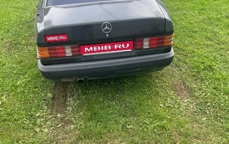 Mercedes-Benz C-Класс, 1993 год, 210 000 рублей, 3 фотография