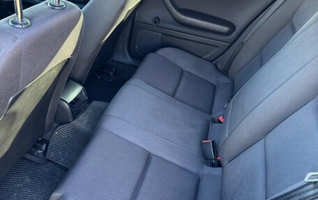 Audi A4, 2002 год, 550 000 рублей, 4 фотография