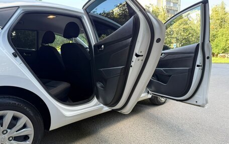 Hyundai Solaris II рестайлинг, 2021 год, 1 590 000 рублей, 12 фотография