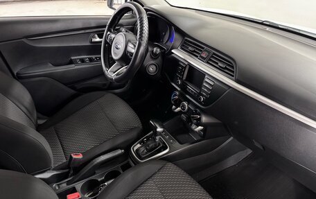 KIA Rio IV, 2017 год, 900 000 рублей, 9 фотография