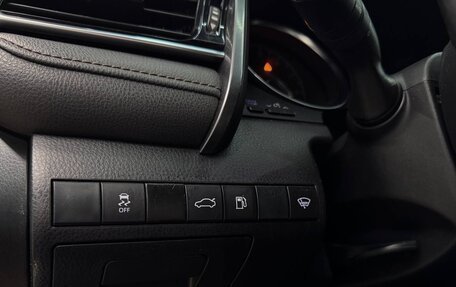 Toyota Camry, 2018 год, 2 300 000 рублей, 6 фотография