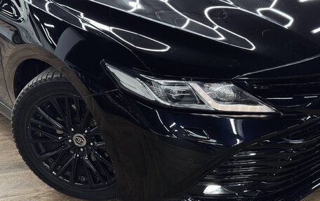 Toyota Camry, 2018 год, 2 300 000 рублей, 2 фотография