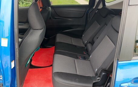 Toyota Sienta II, 2019 год, 1 450 000 рублей, 6 фотография
