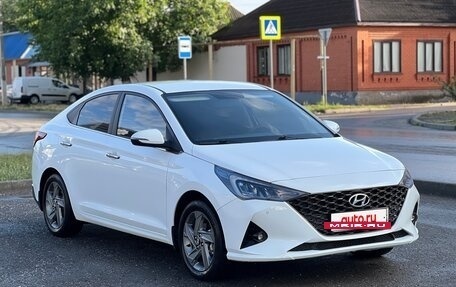 Hyundai Solaris II рестайлинг, 2020 год, 1 435 000 рублей, 2 фотография