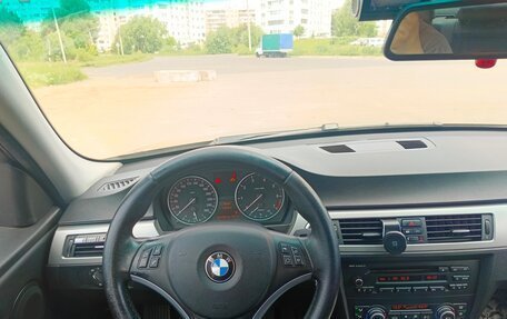 BMW 3 серия, 2008 год, 850 000 рублей, 24 фотография