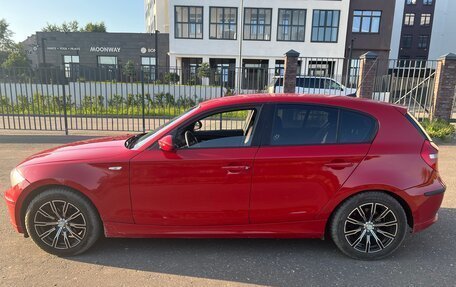 BMW 1 серия, 2009 год, 735 000 рублей, 3 фотография