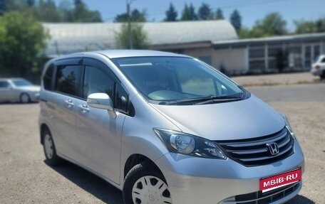 Honda Freed I, 2010 год, 800 000 рублей, 1 фотография