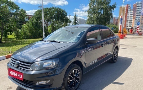 Volkswagen Polo VI (EU Market), 2015 год, 945 000 рублей, 1 фотография
