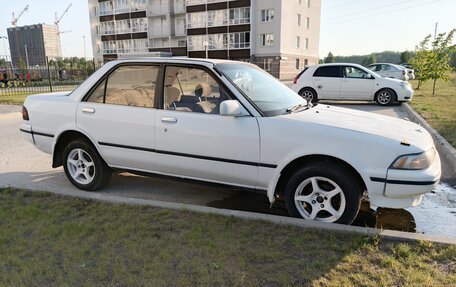 Toyota Carina, 1989 год, 185 000 рублей, 3 фотография