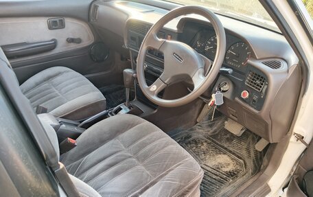 Toyota Carina, 1989 год, 185 000 рублей, 10 фотография