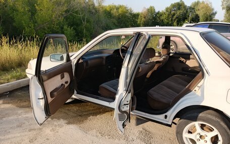Toyota Carina, 1989 год, 185 000 рублей, 13 фотография
