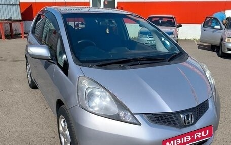 Honda Fit III, 2009 год, 695 000 рублей, 4 фотография