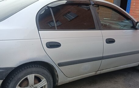 Toyota Avensis III рестайлинг, 2000 год, 170 000 рублей, 2 фотография