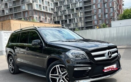 Mercedes-Benz GL-Класс, 2015 год, 3 100 000 рублей, 3 фотография