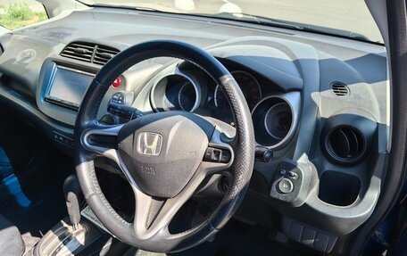 Honda Fit III, 2010 год, 870 000 рублей, 7 фотография